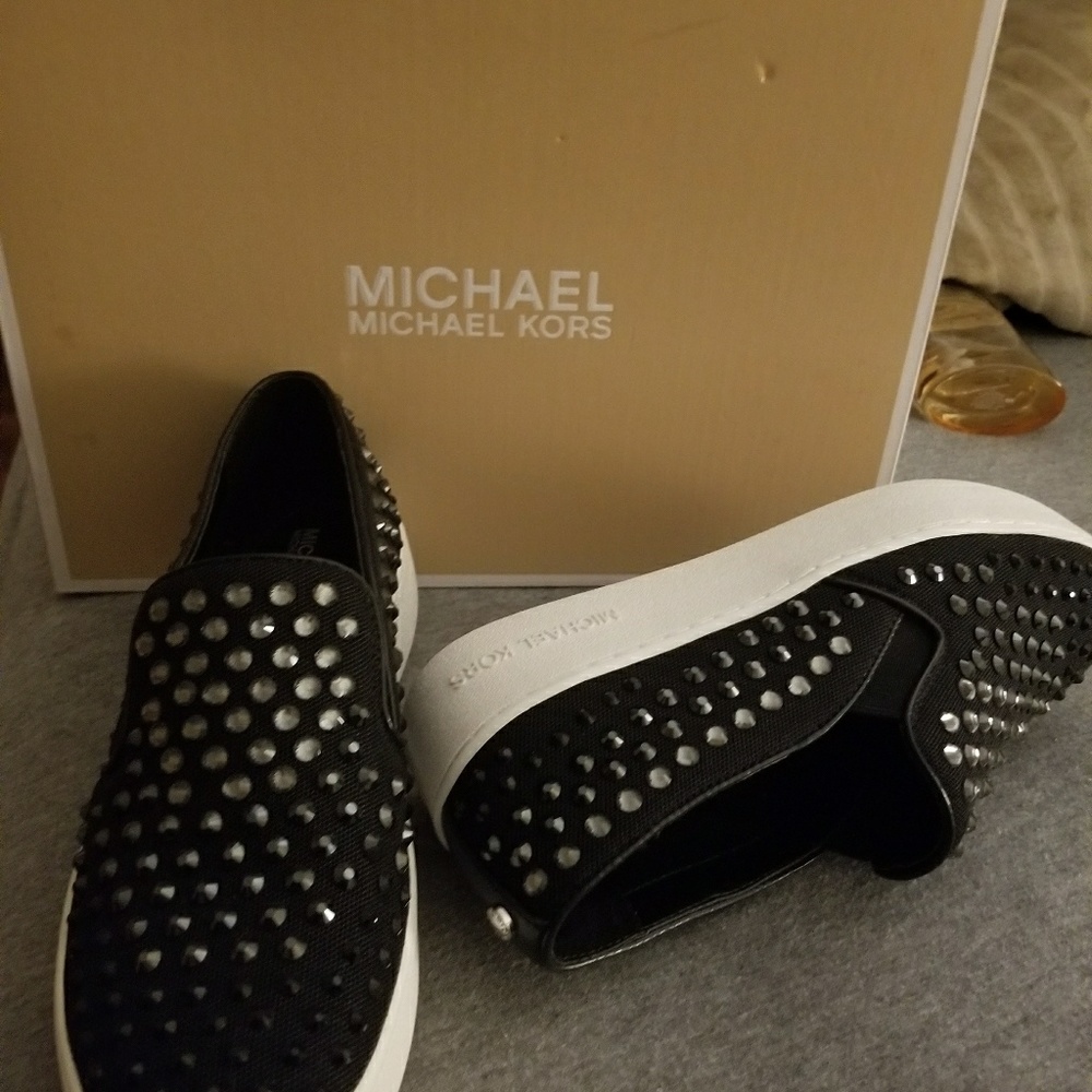 Shoes mk